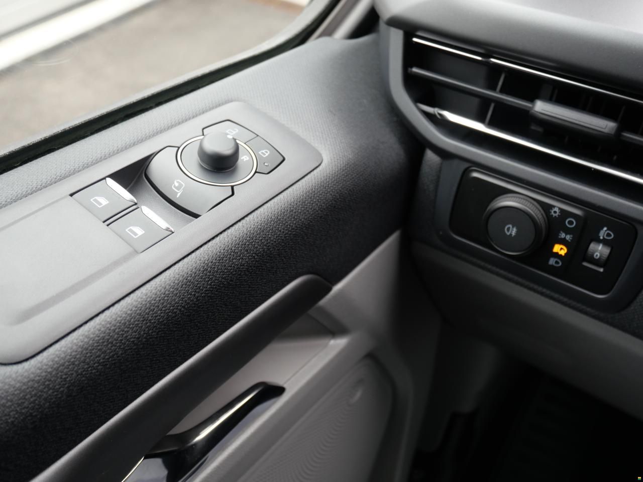 Ford Nugget Westfalia L1