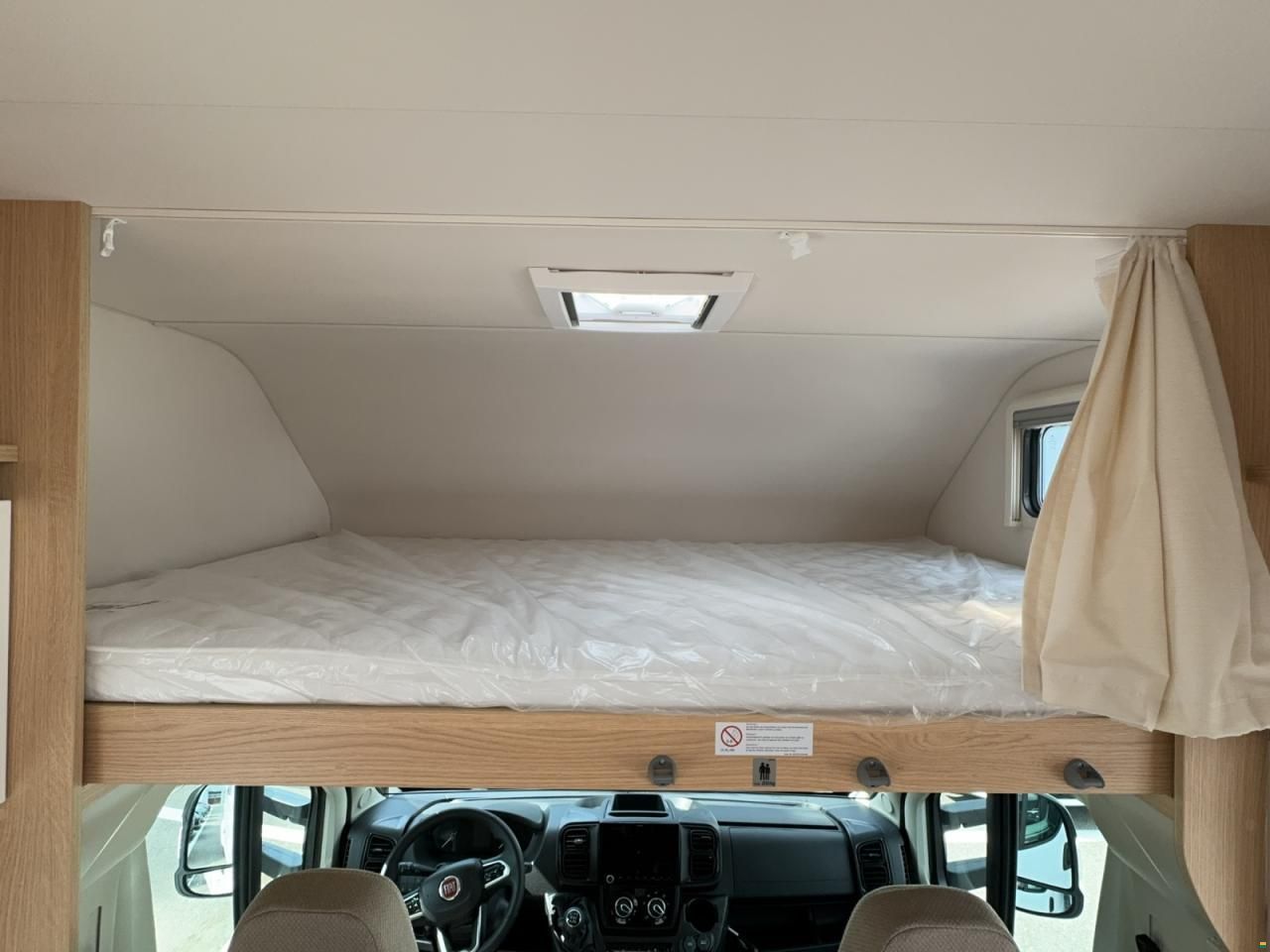 LMC Alkoven 690 Tourer