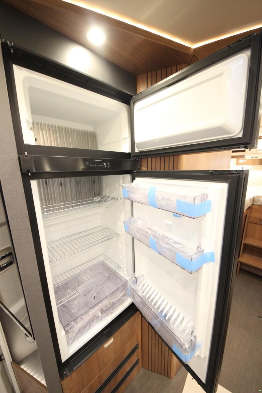 Carthago c2-tourer I Mercedes 147 RB-LE "L" comfort 4.2t