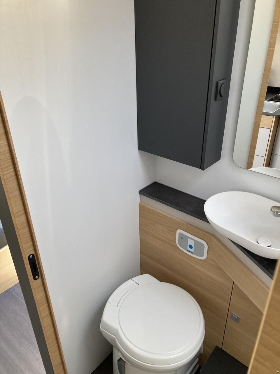 Adria Coral XL 660 SL