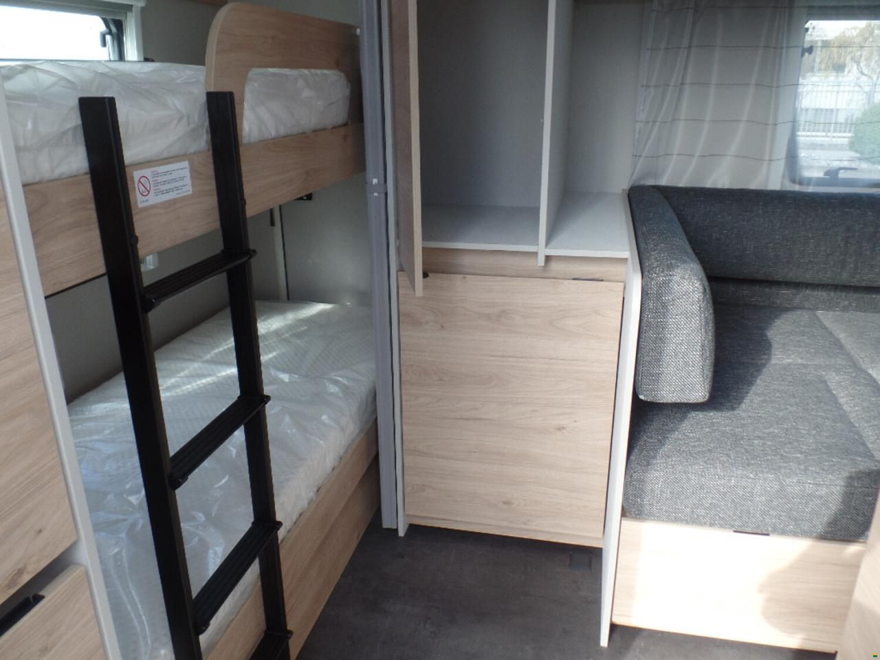 Dethleffs Camper 560 FMK