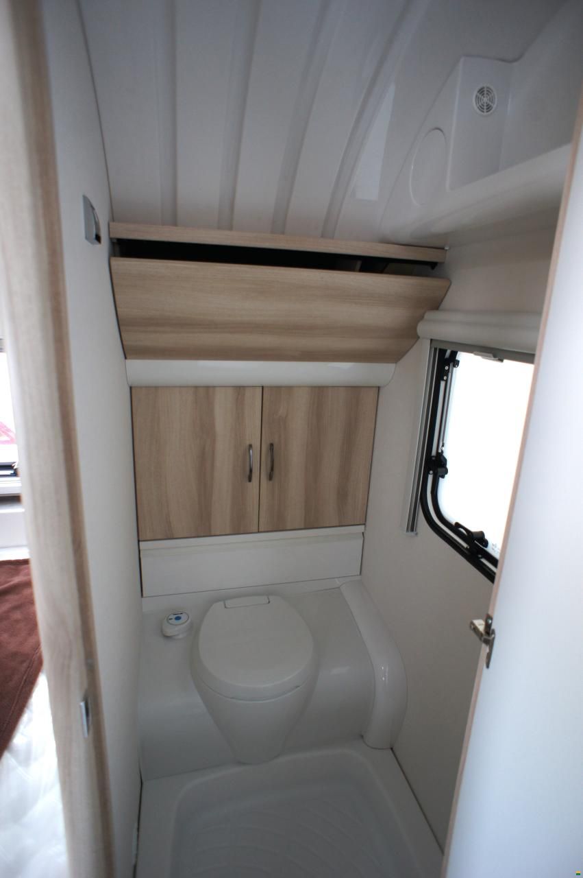 Hobby 560 KMFe De Luxe