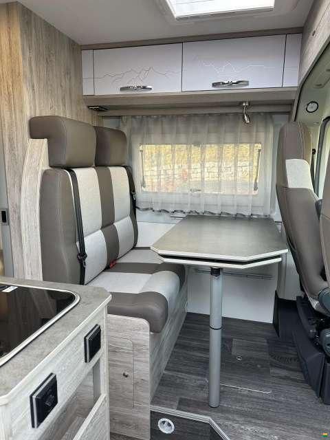 Peugeot Bravia Swan 636 weiss