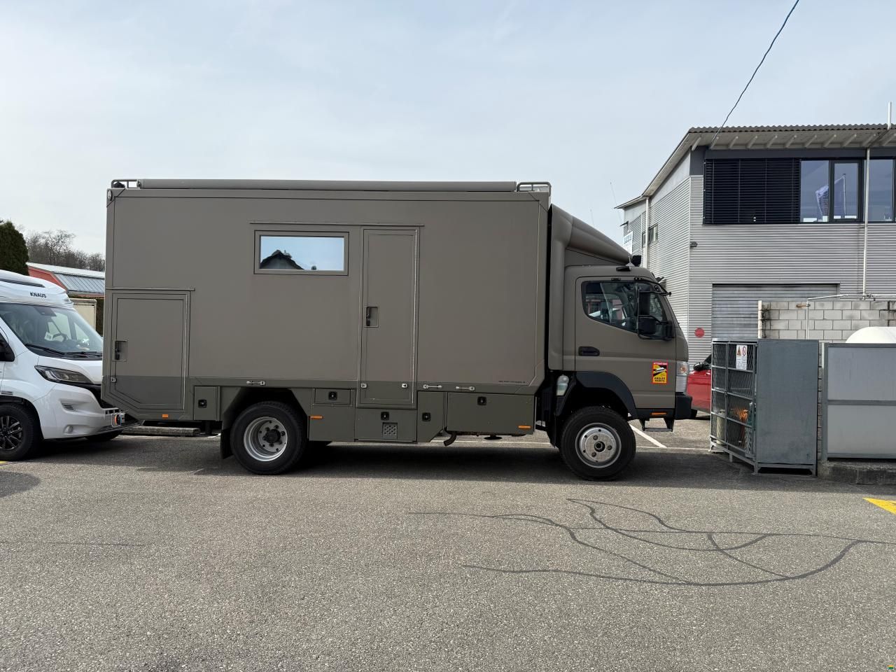 Mitsubishi FUSO 6C18 4x4