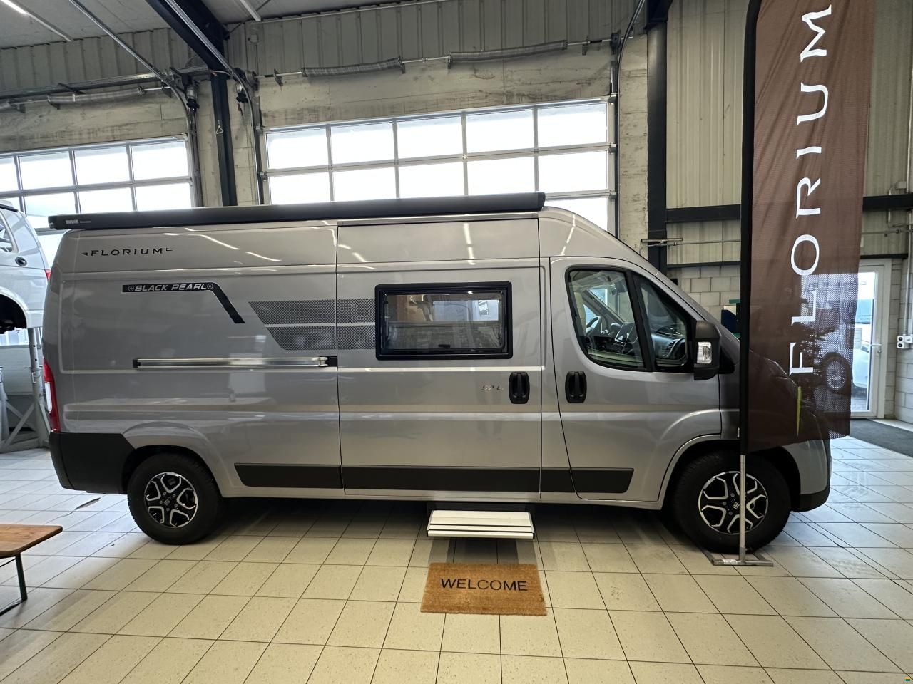 Fleurette Florium Blackpearl 59 LT