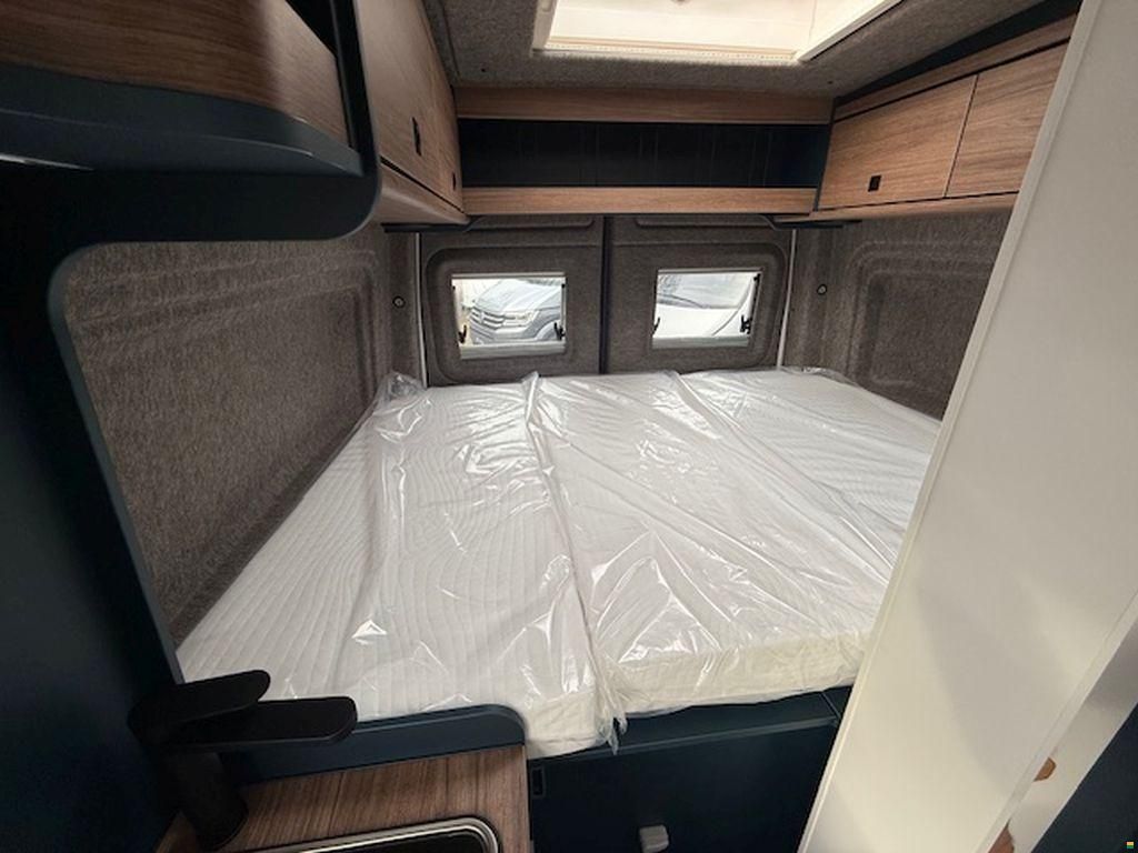 Hymer Eriba Car 600 Bicolour Blue