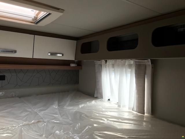 Weinsberg CaraCompact Suite MB 640 MEG