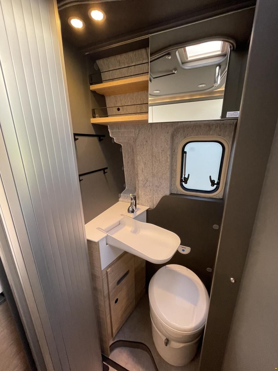 Dethleffs Globetrail 600 DK Performance