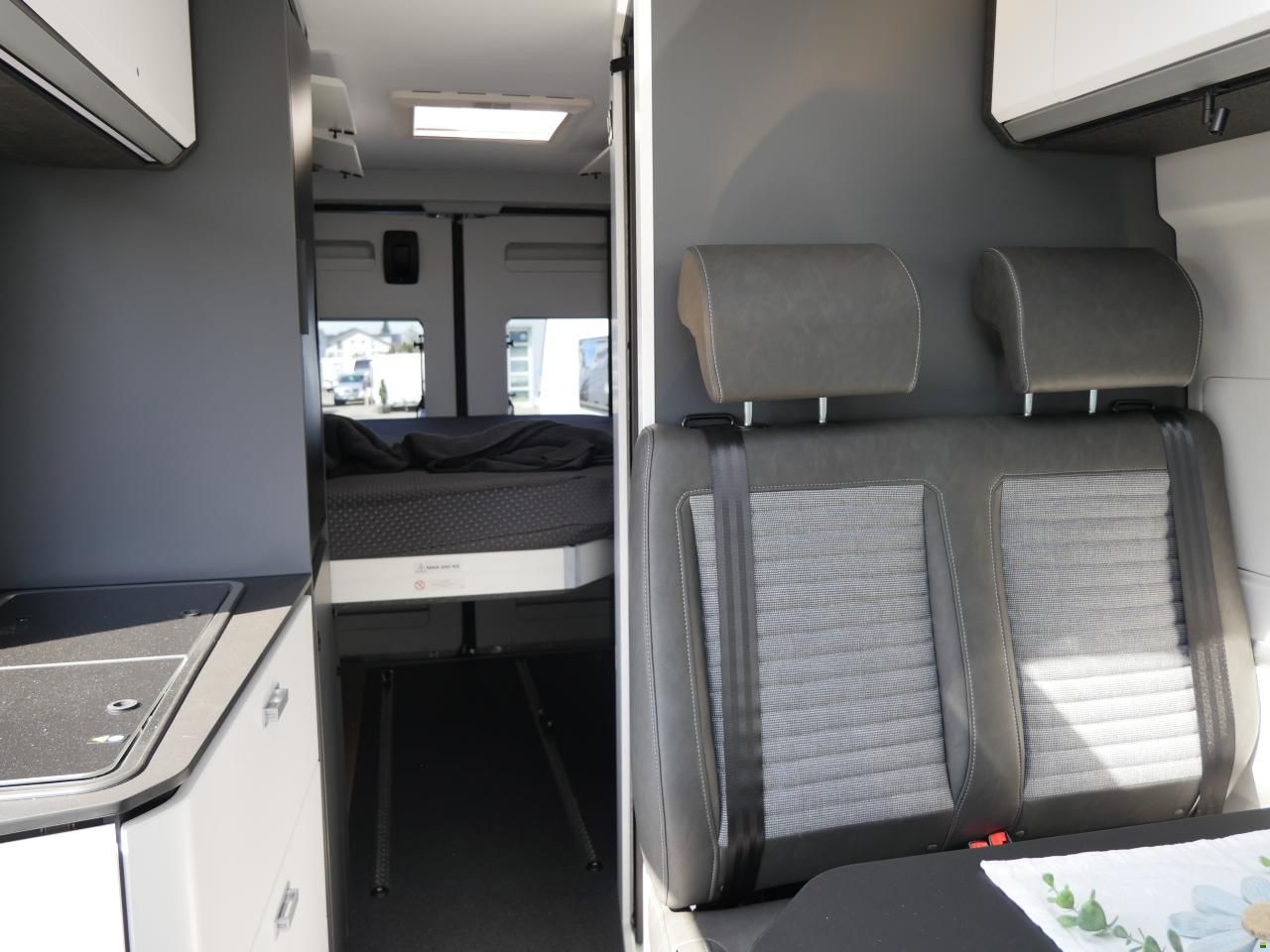 Adria Twin Supreme 640 SGX Automat