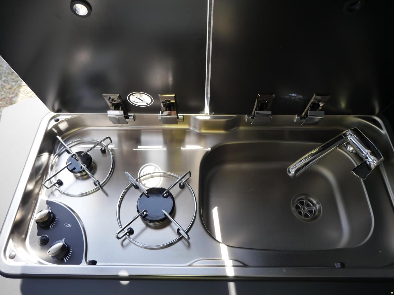 Adria Twin Supreme 600 SLB