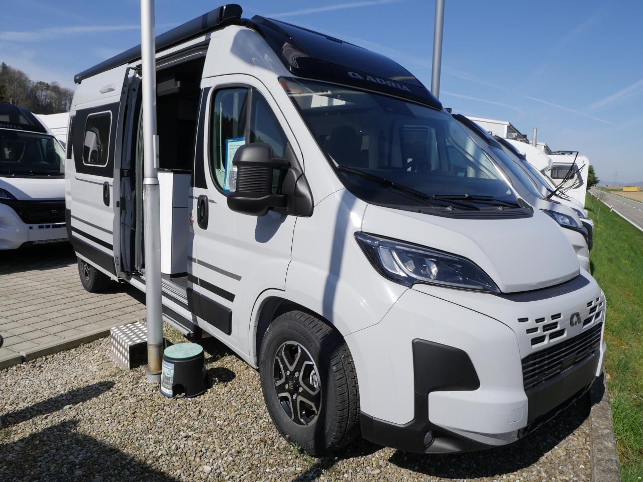 Adria Twin Supreme 600 SLB