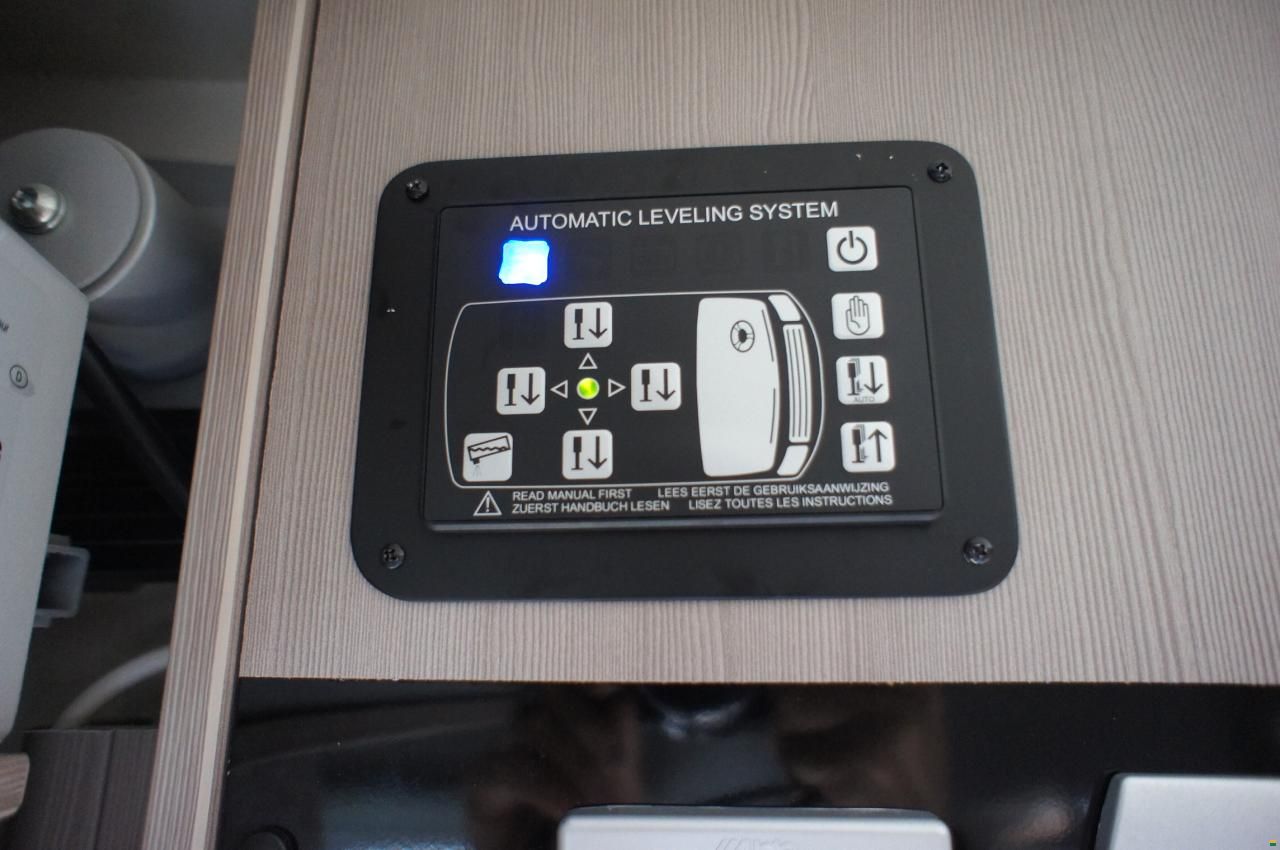 Adria Matrix Supreme 687 SL