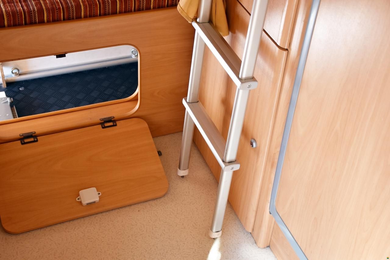 Challenger 163 2.8 JTD DIESEL ALKOVEN