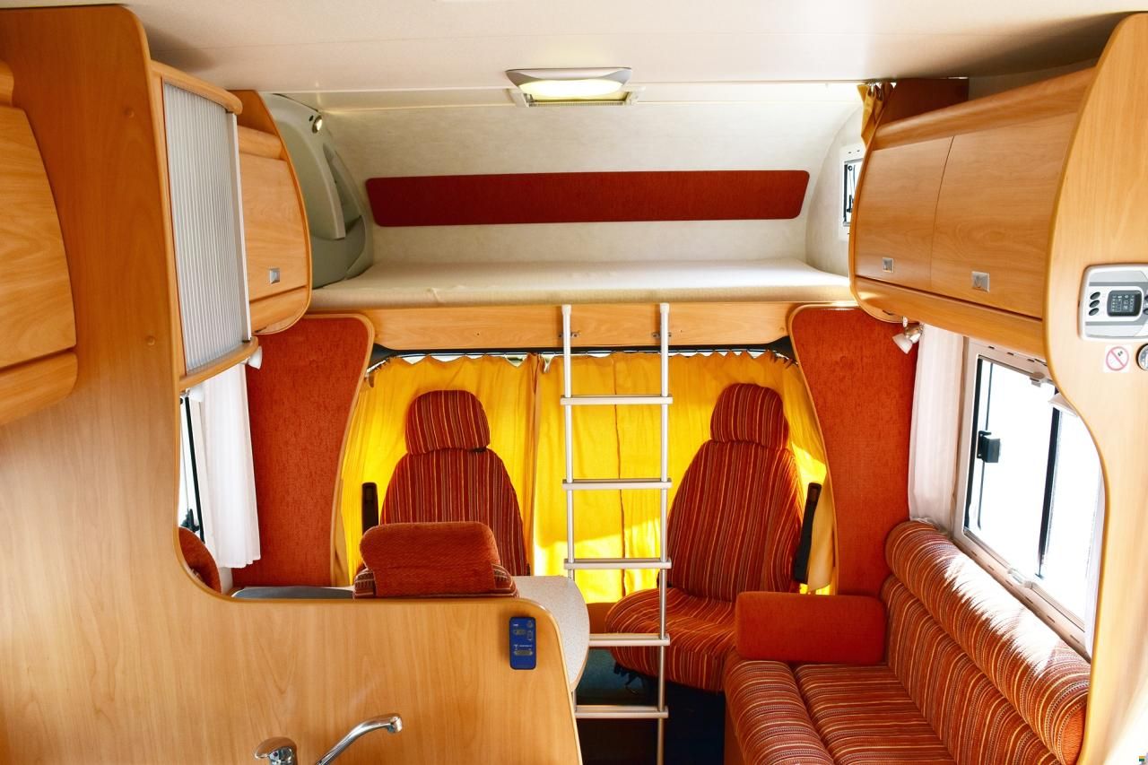 Challenger 163 2.8 JTD DIESEL ALKOVEN