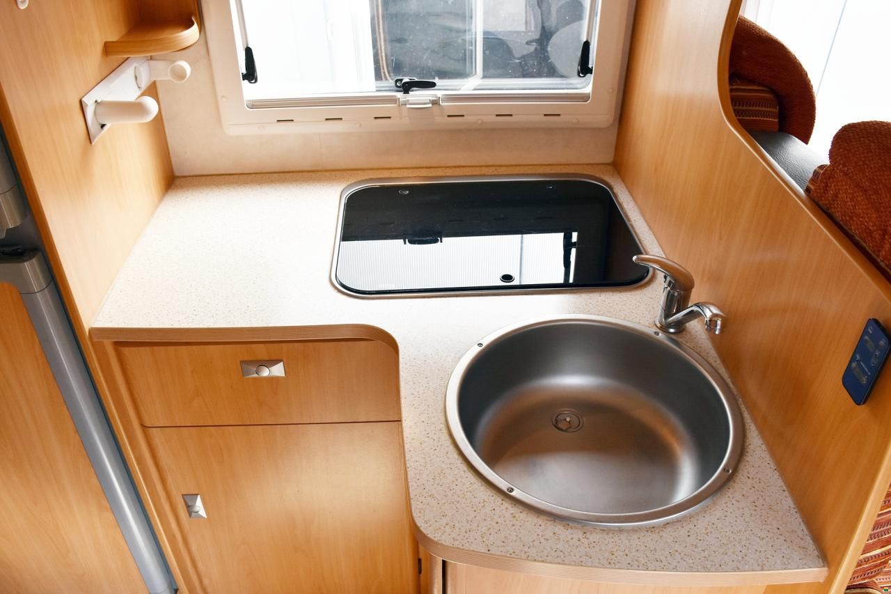 Challenger 163 2.8 JTD DIESEL ALKOVEN