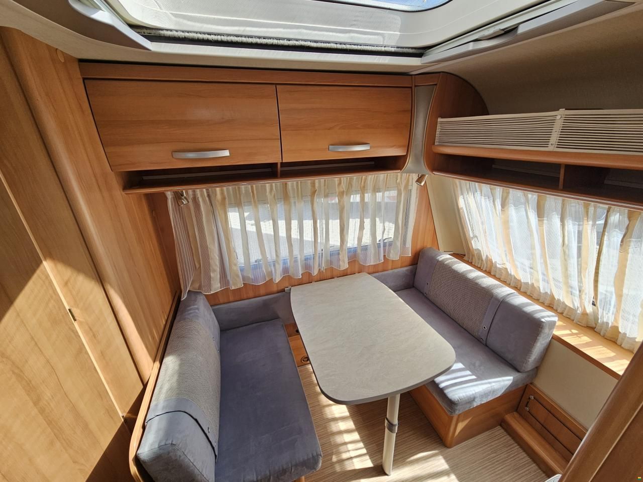 Hymer Eriba Nova L 450 mit Doppelbett!