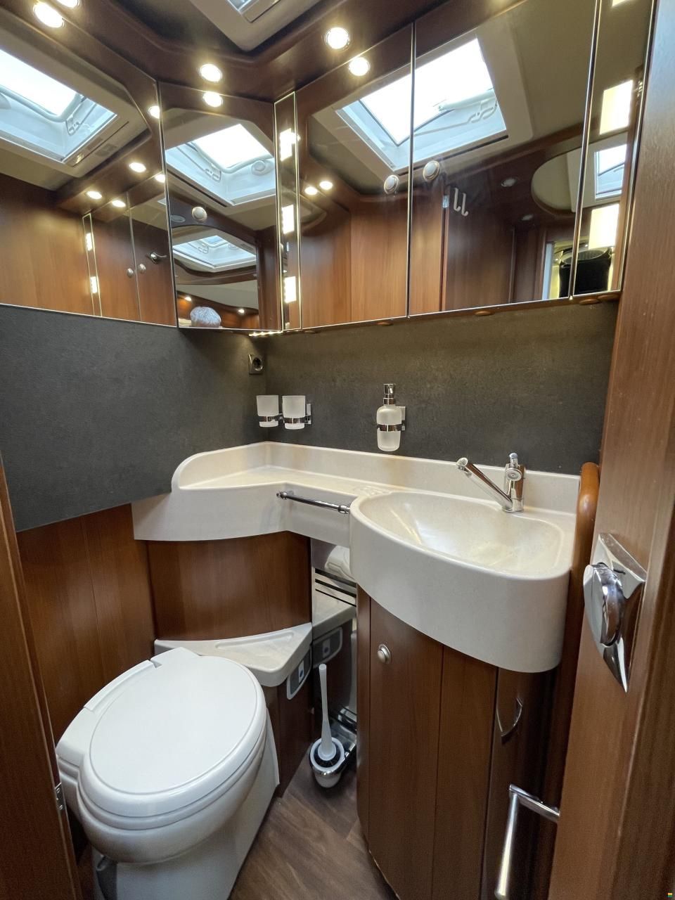 Carthago Chic E-Line I 51 QB Linerclass