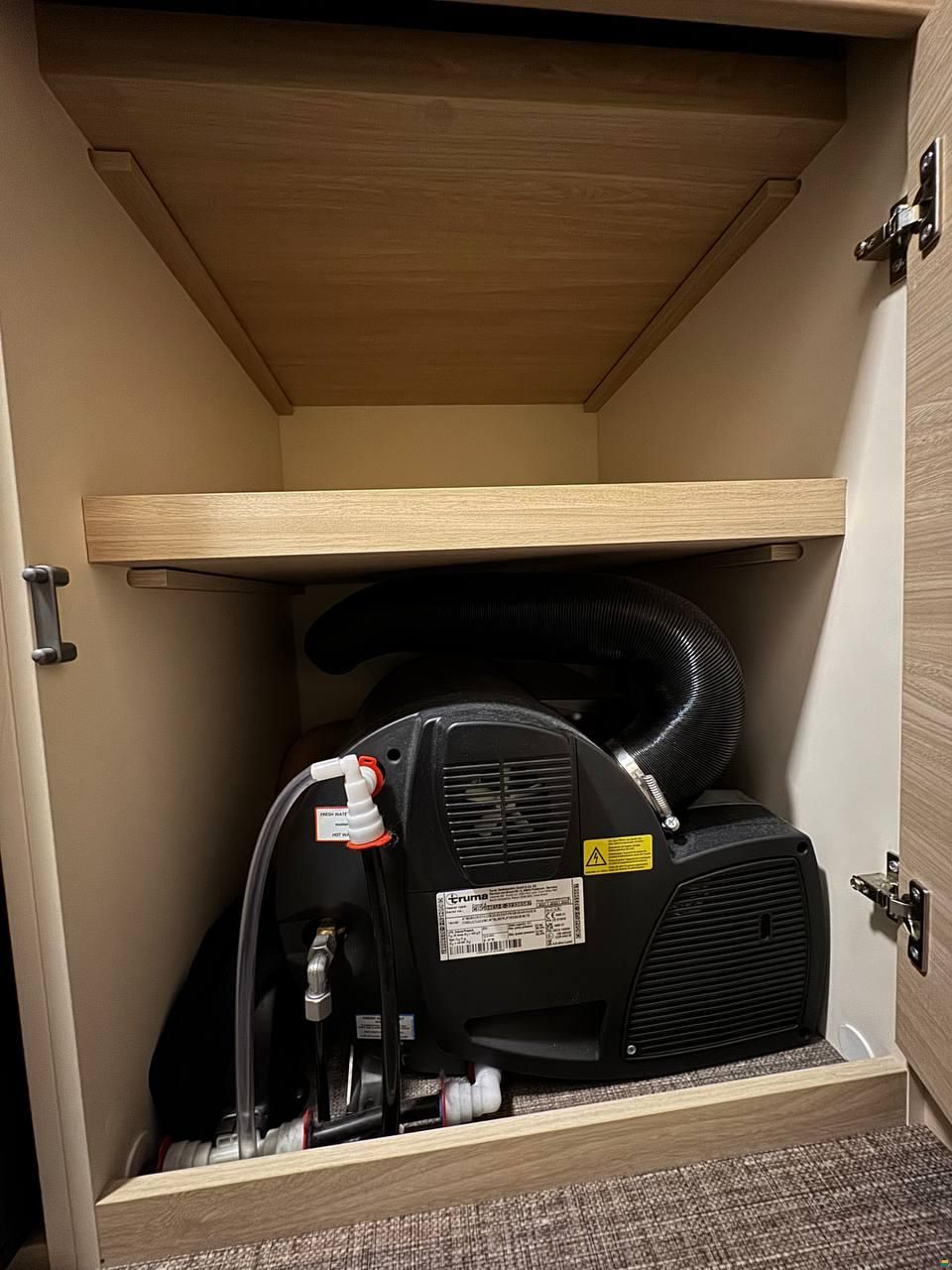 Eura Mobil Activa One 690 HB