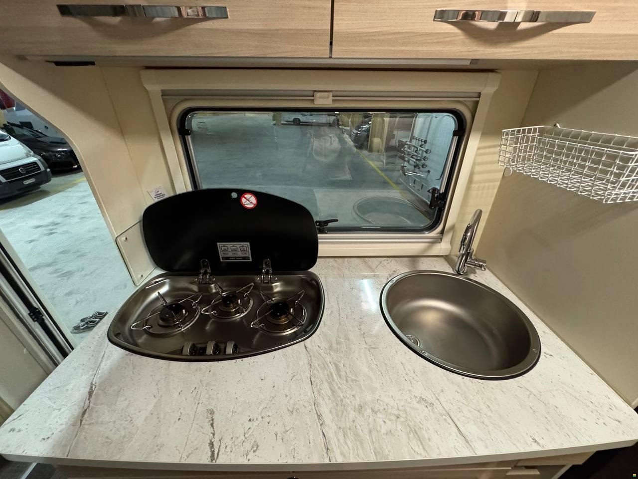 Eura Mobil Activa One 690 HB