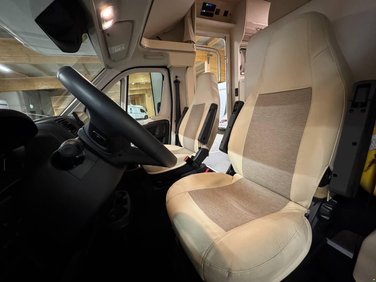 Eura Mobil Activa One 690 HB