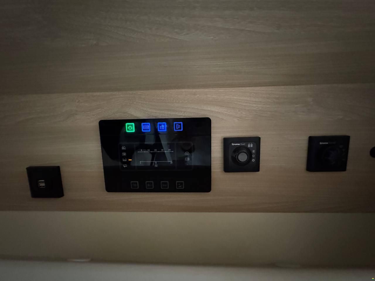 Eura Mobil Activa One 690 HB