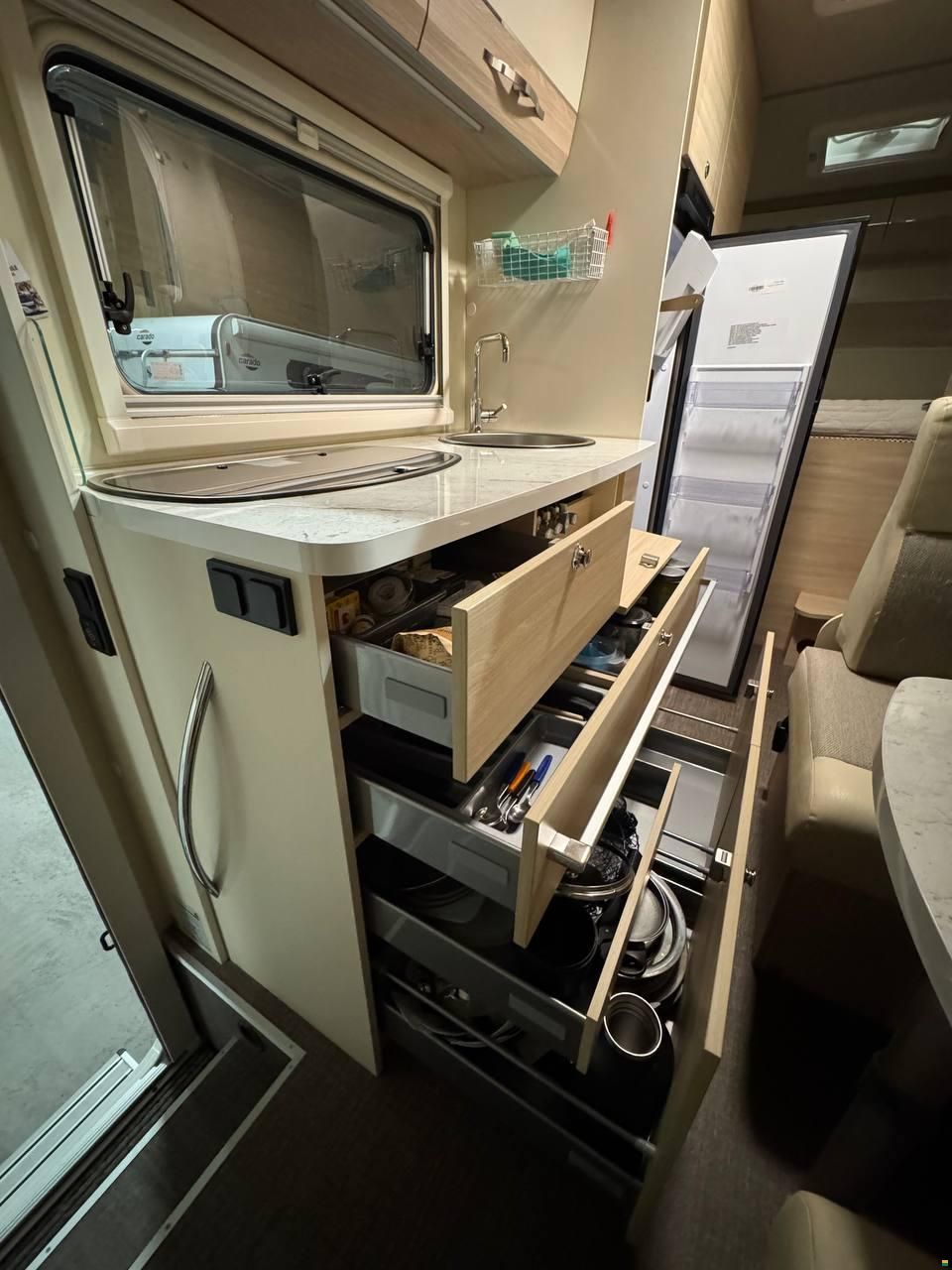 Eura Mobil Activa One 690 HB