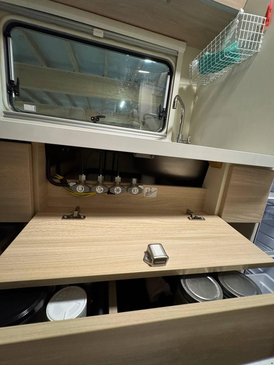 Eura Mobil Activa One 690 HB