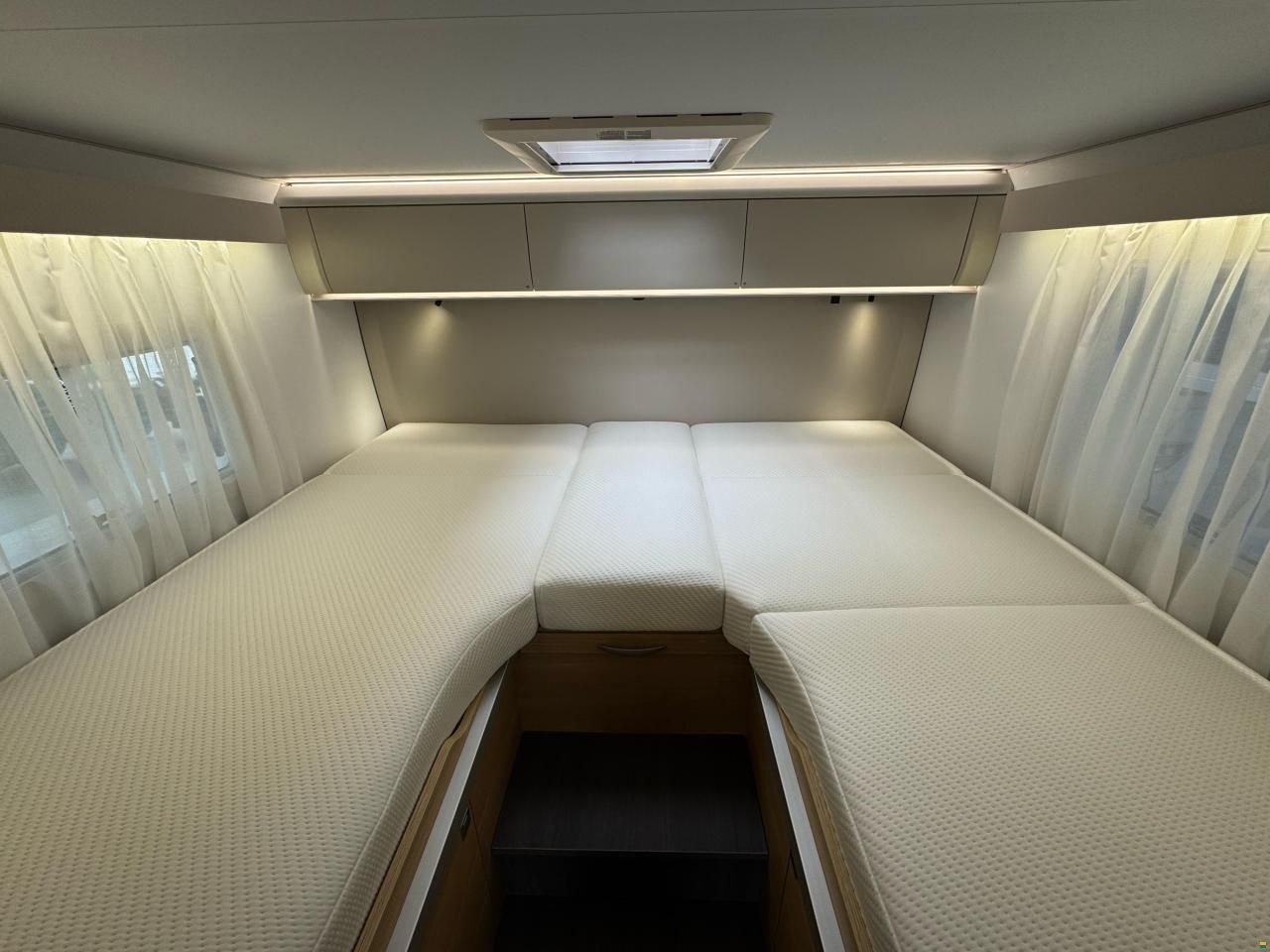 Adria Coral Axess 650 DL