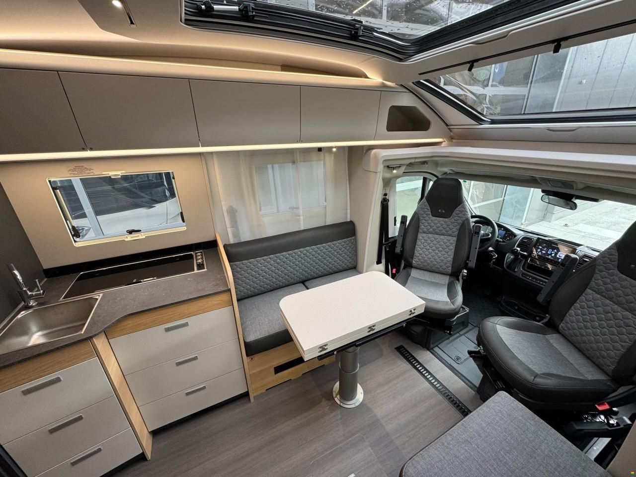 Adria Coral Axess 650 DL