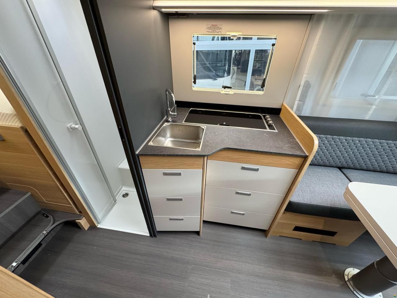 Adria Coral Axess 650 DL