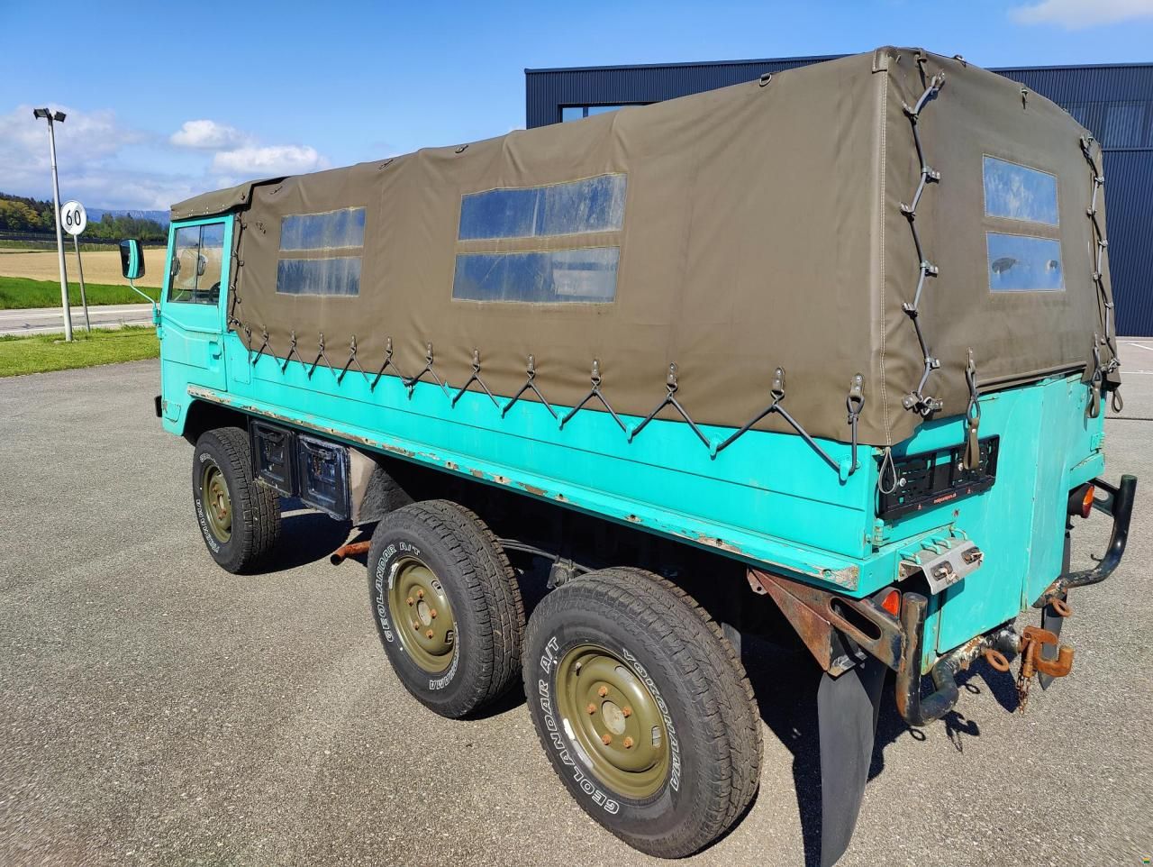 712 M 6x6 Kommandokabine