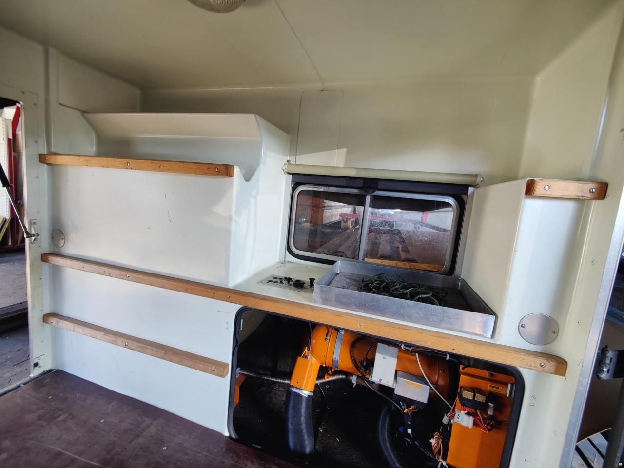 712 M 6x6 Kommandokabine