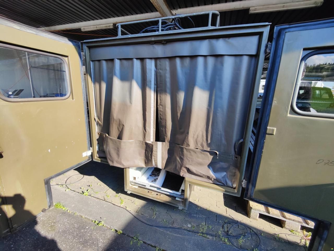 712 M 6x6 Kommandokabine