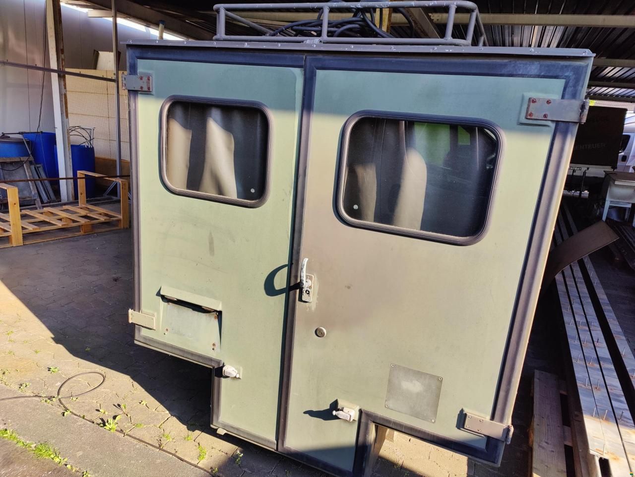 712 M 6x6 Kommandokabine