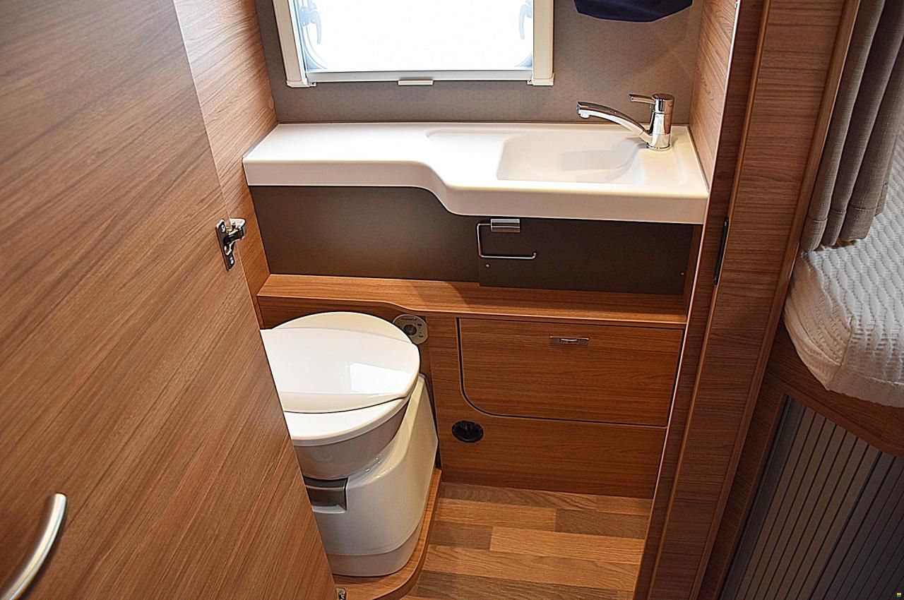 Weinsberg CARASUITE 700 ME 2.2 MJ140