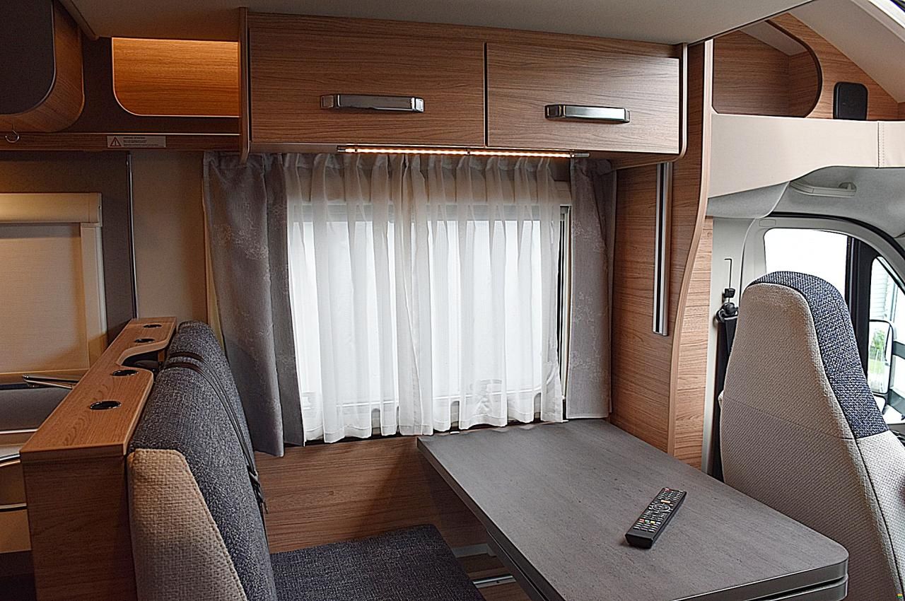 Weinsberg CARASUITE 700 ME 2.2 MJ140