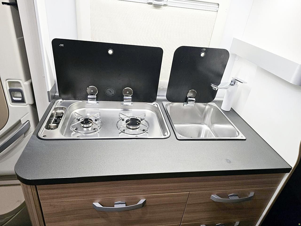 Adria MATRIX AXESS 600 SC 2.2 HDI