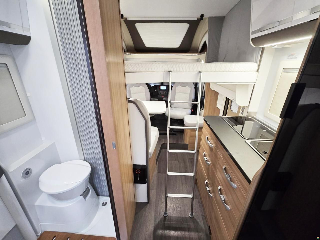 Adria MATRIX AXESS 600 SC 2.2 HDI