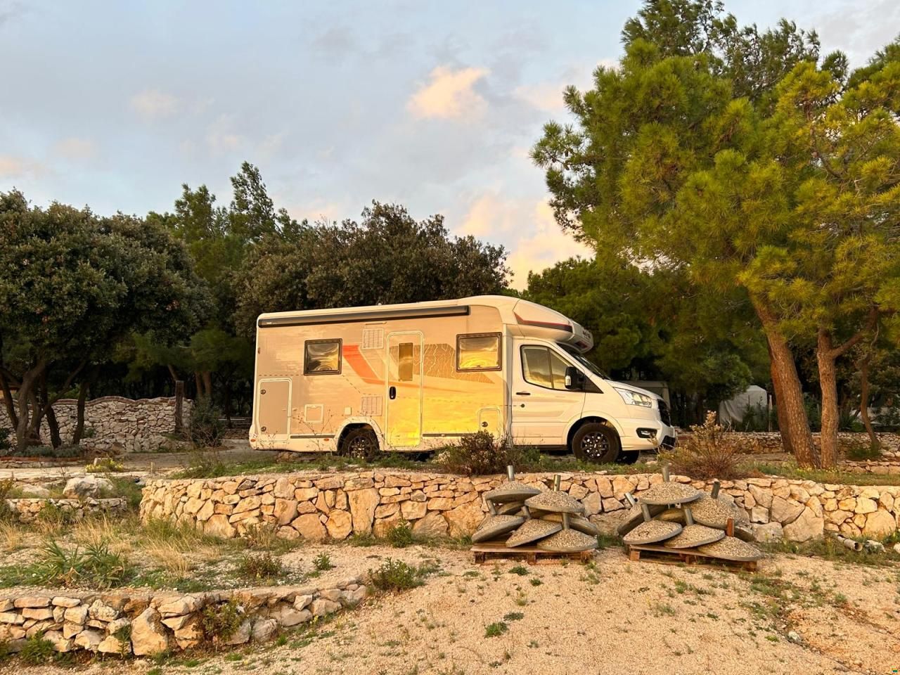 Challenger 380 Graphite Premium