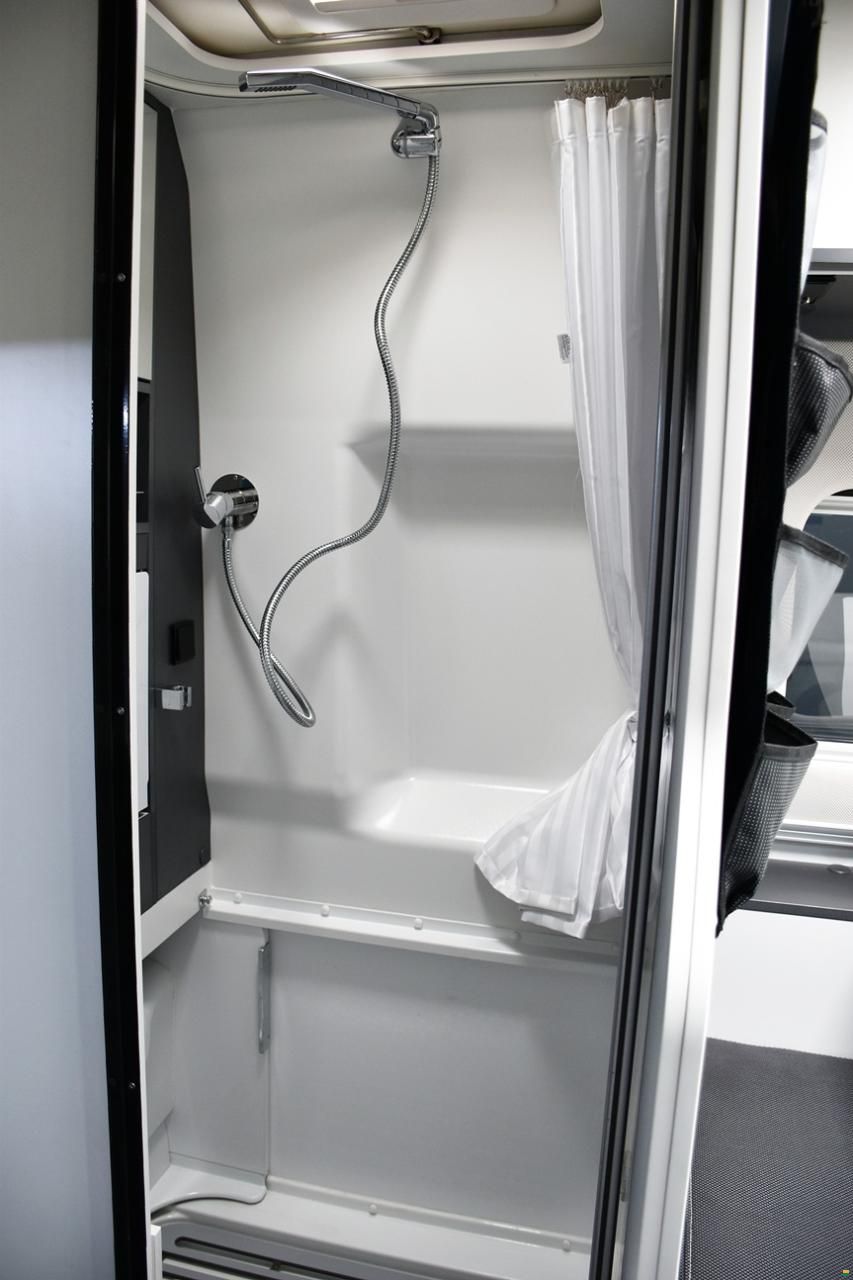 Pilote V 600 J PREMIUM 2.3 MJ 140 AUTOMAT