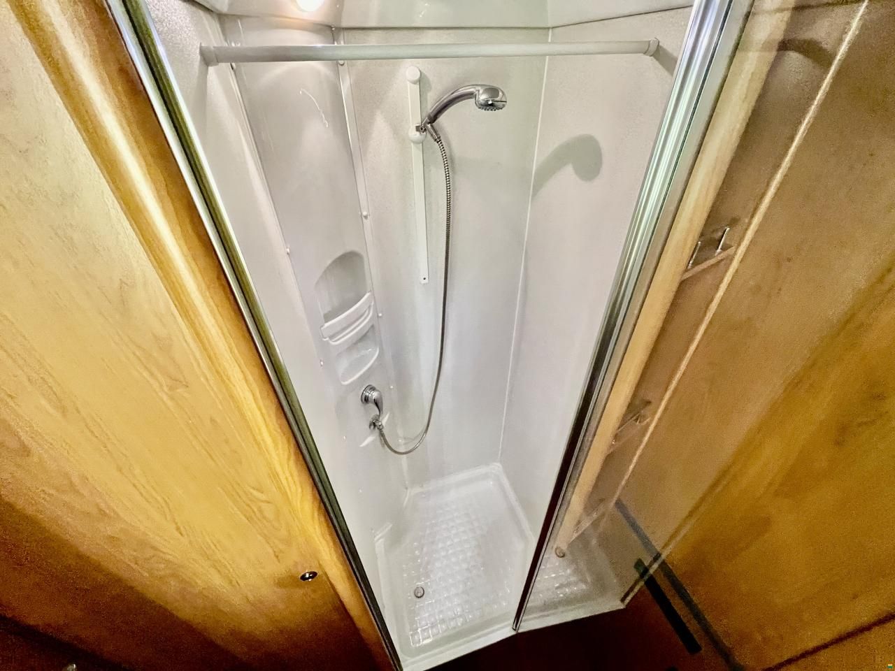 Niesmann-Bischoff Flair 6700 iTA