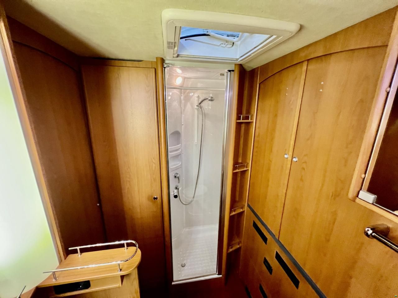 Niesmann-Bischoff Flair 6700 iTA