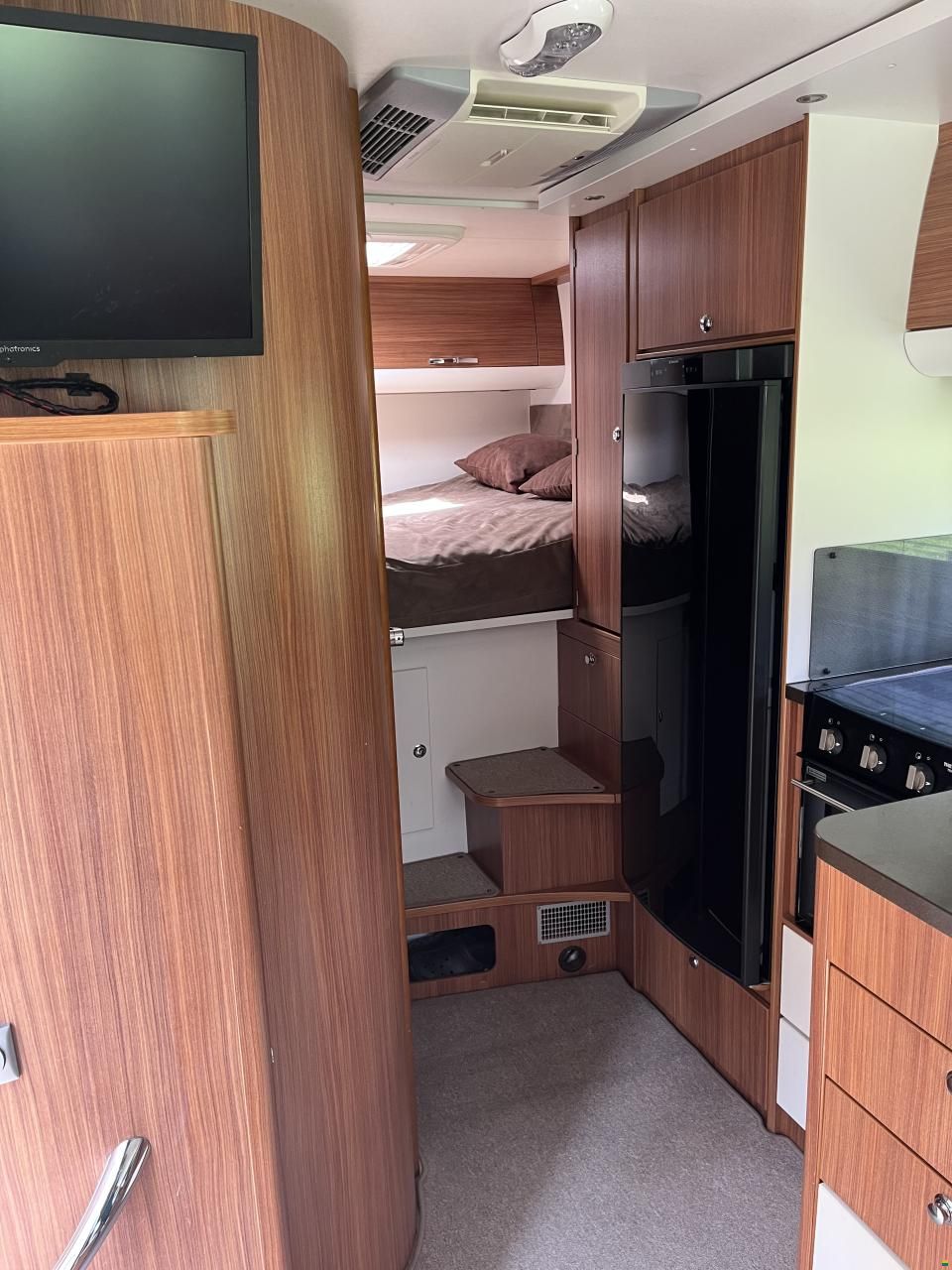 Adria Matrix M 680 SP