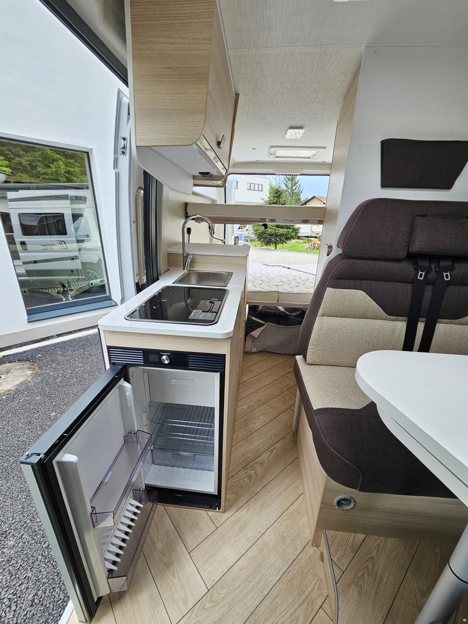Challenger Van V114 M mit 2 Doppelbett, Automat!
