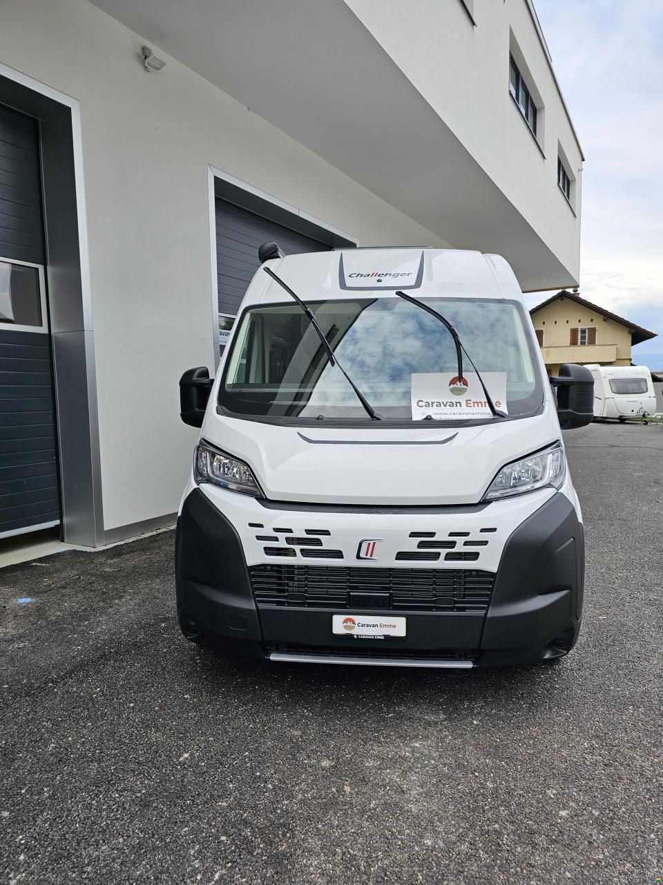 Challenger Van V114 M mit 2 Doppelbett, Automat!
