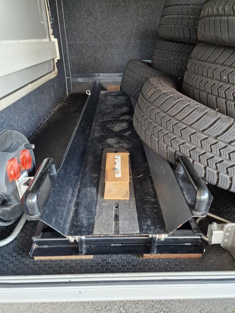 Niesmann-Bischoff Flair 7100i C