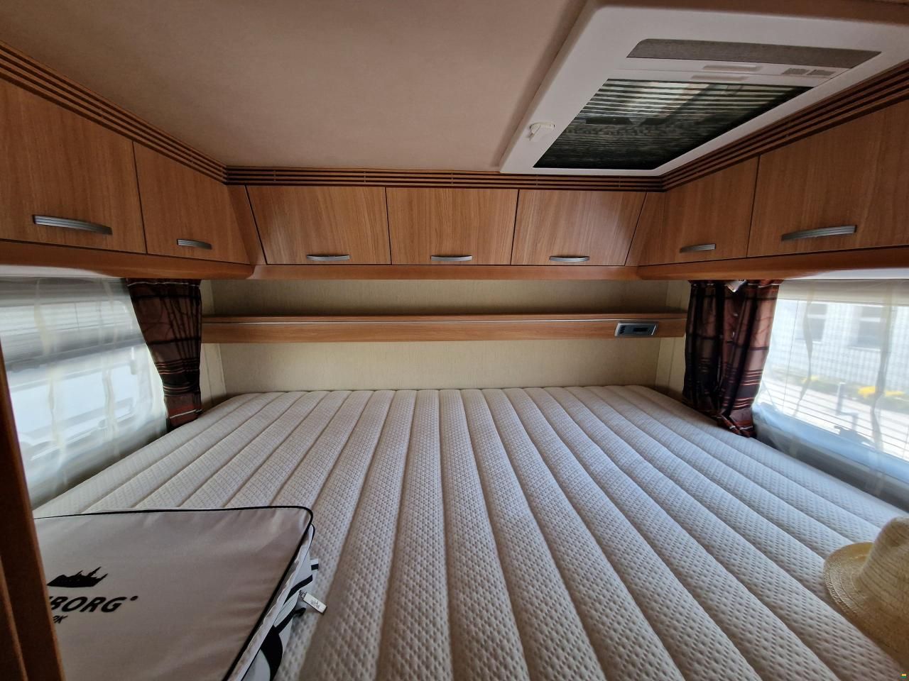 Niesmann-Bischoff Flair 7100i C