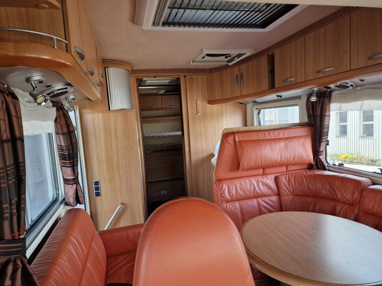 Niesmann-Bischoff Flair 7100i C