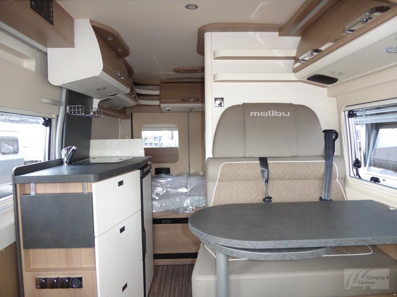 Malibu Van compact 540 DB Family-for-4