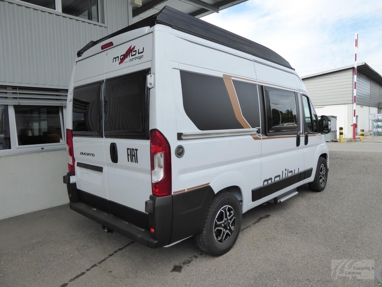 Malibu Van compact 540 DB Family-for-4